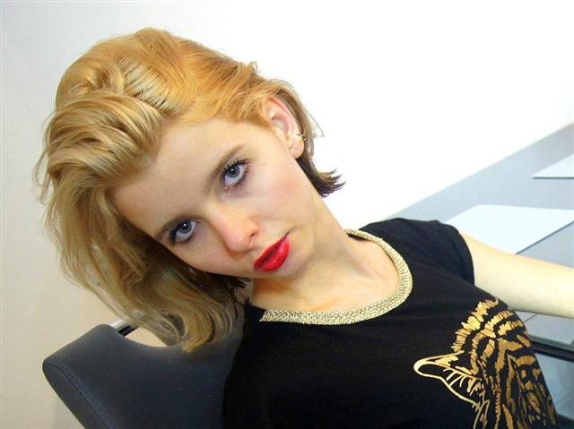 NicoleBlonde Vorschaubild