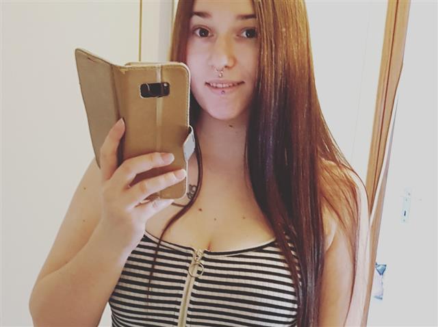 Sexy-Cira Vorschaubild