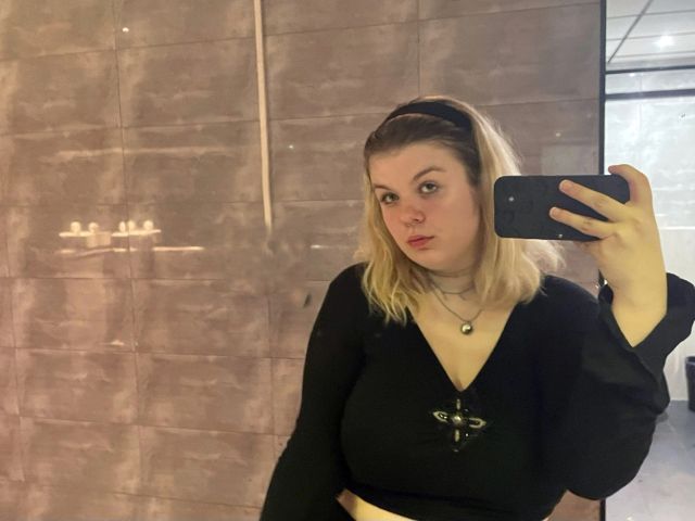 blondeCassie Vorschaubild